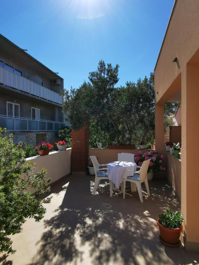 Apartment Branka Kustura Хвар Экстерьер фото