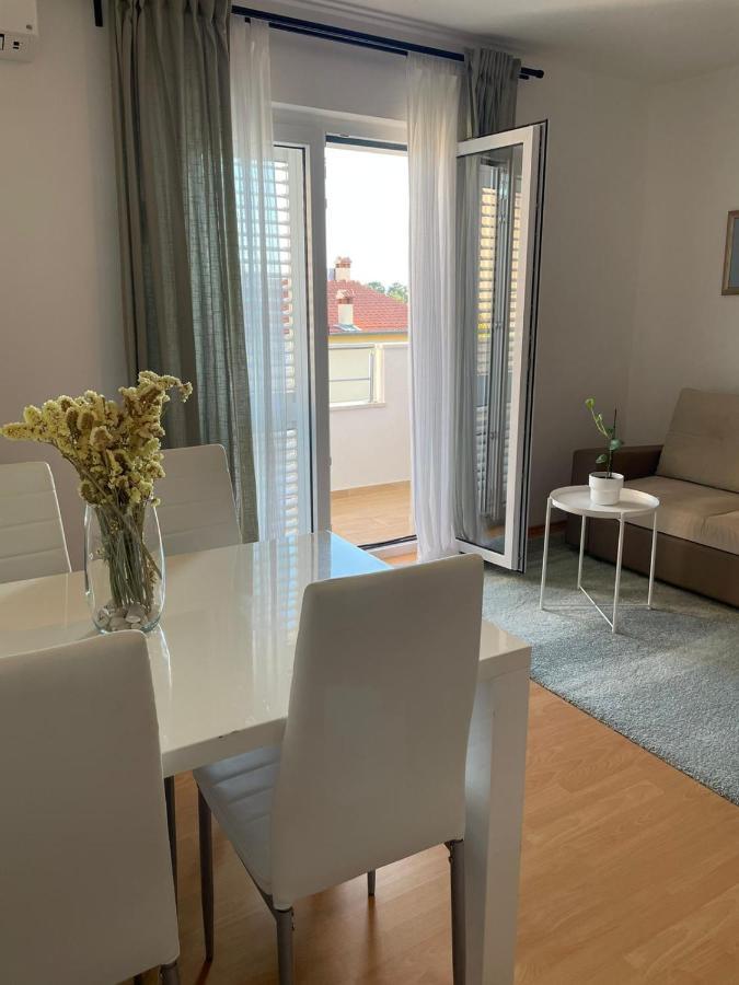 Apartment Branka Kustura Хвар Экстерьер фото