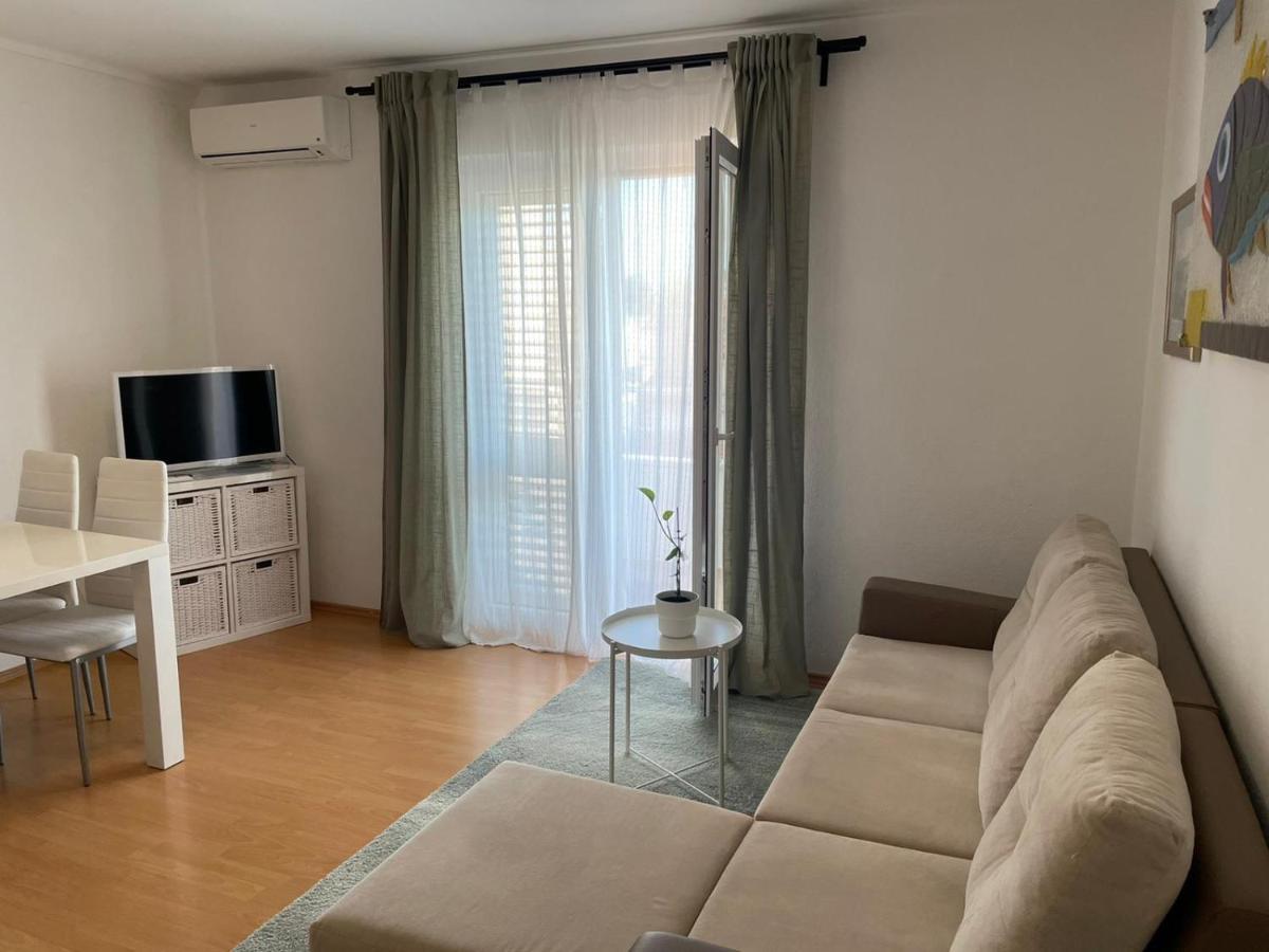 Apartment Branka Kustura Хвар Экстерьер фото